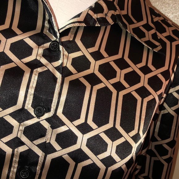 Like New-3/4 Button Front Blouse-Black&Pewter-S 10 - Picture 4 of 12